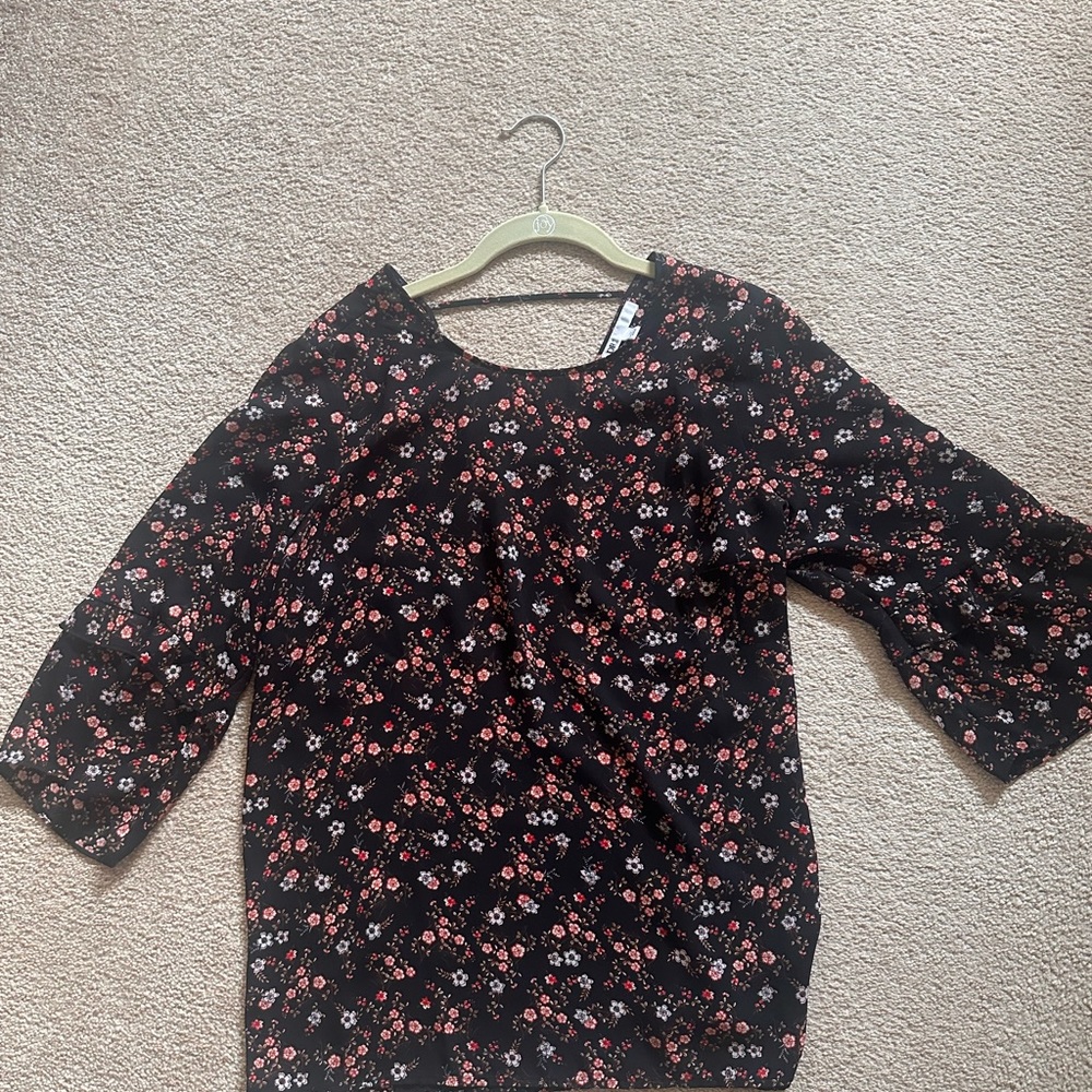 Blouse - Picture 2 of 6
